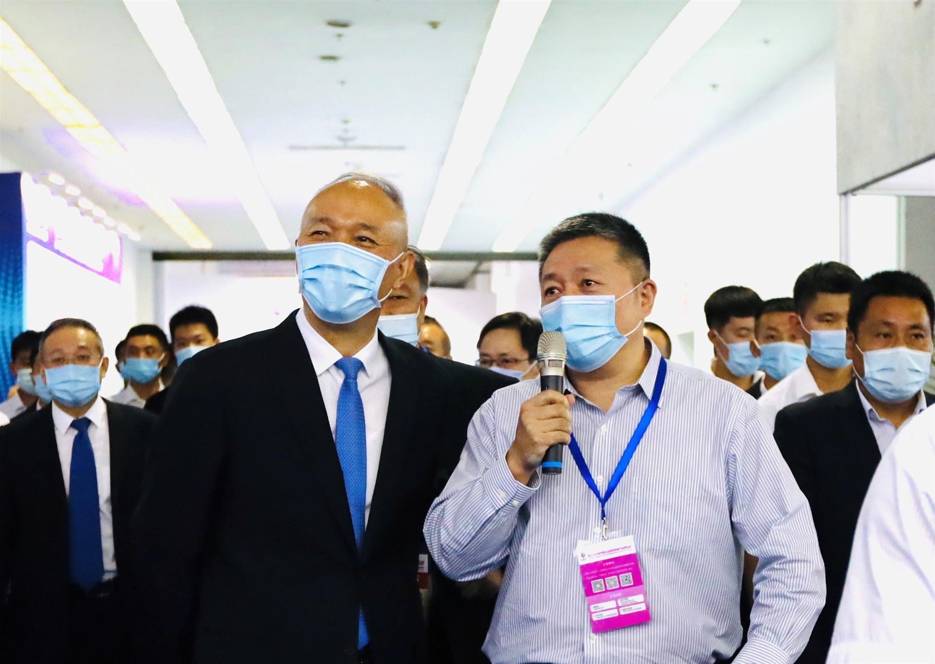 深夜操逼舔阴网站【热点聚焦】蔡奇书记视察科博会首科院——工发组织联合展区，创新成果引起广泛关注
